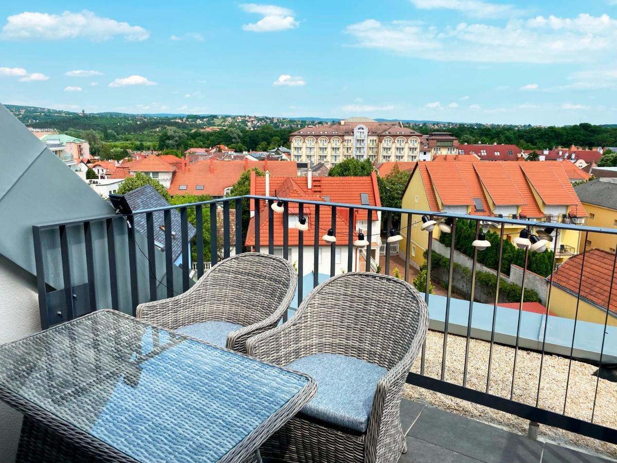 Panorama View Apartment In City Center Hévíz 外观 照片